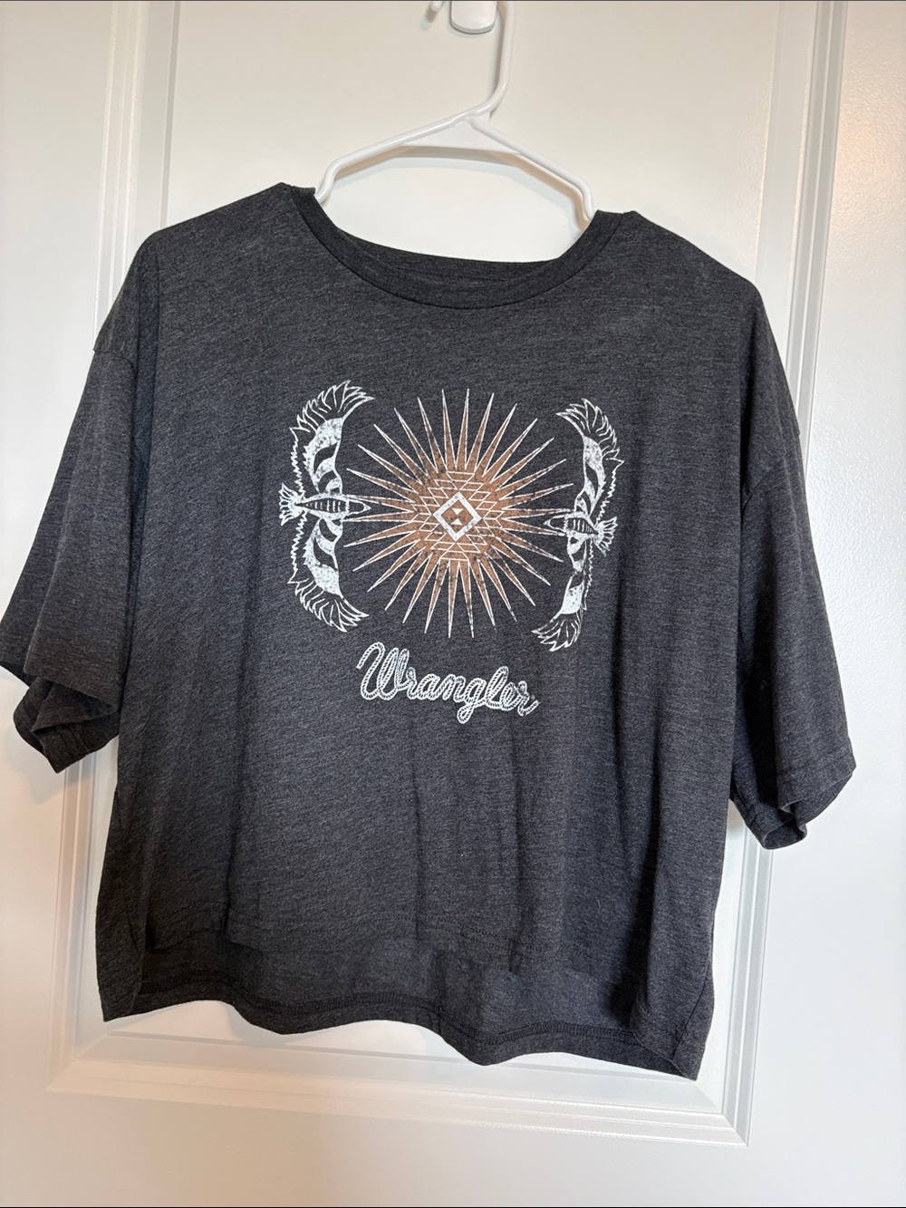 Wrangler Charcoal Short-Sleeve Crop Tee with Sunburst Graphic